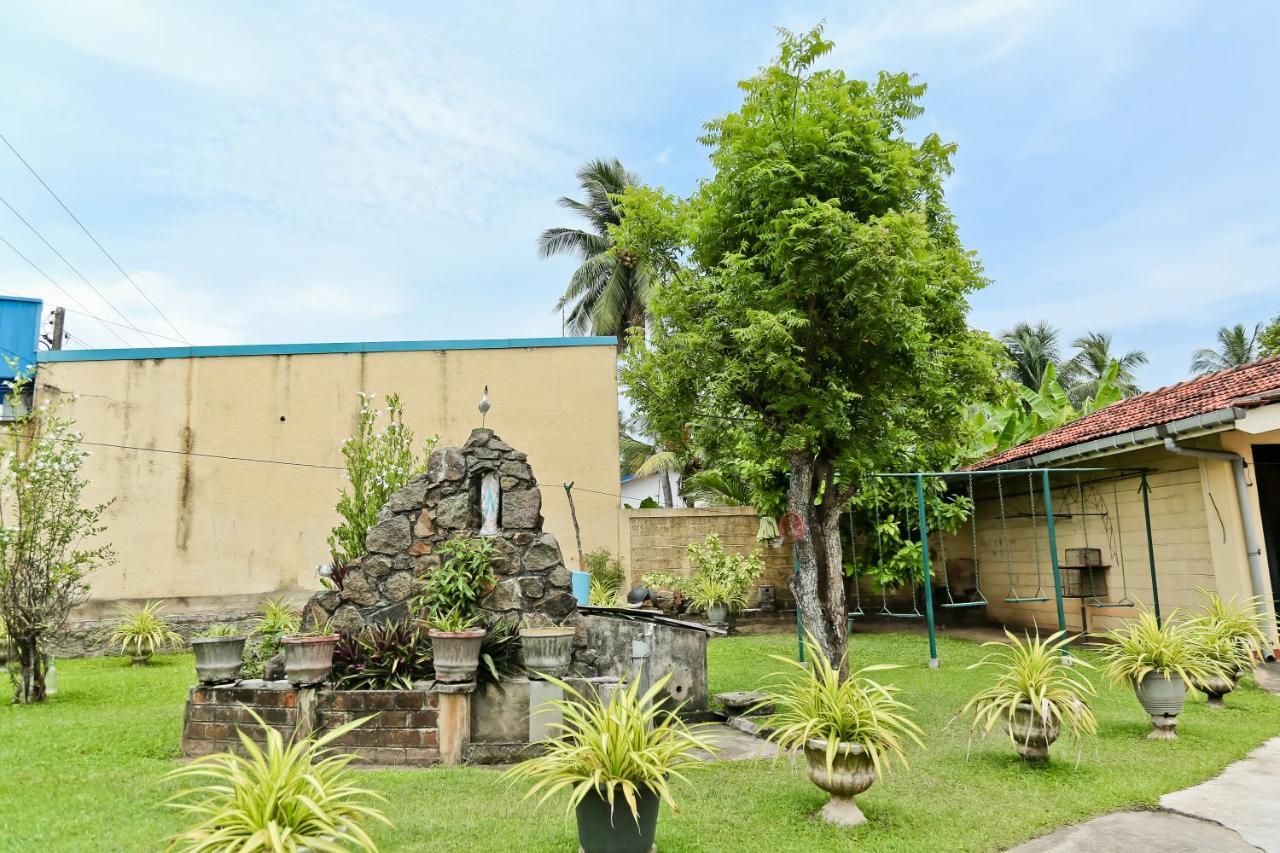 Merlyn Villa Negombo Exteriör bild